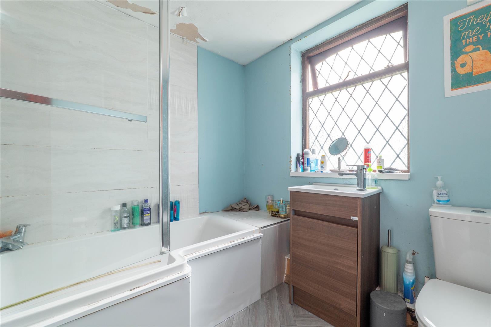 2 bed property in Victoria Road, Preston